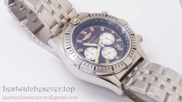 Breitling Skyland Avenger Working Chronograph S/S BGG239